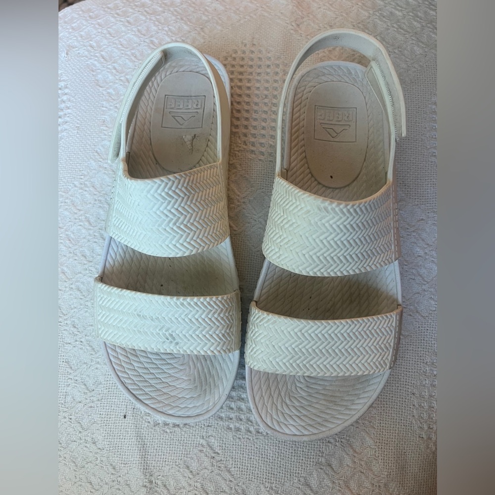 Reef Women's Ivory Textured Two-Strap Slingback Sandals